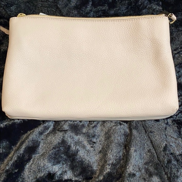 NWOT Michael Kors Soft Leather Crossbody Bag. - Picture 12 of 16